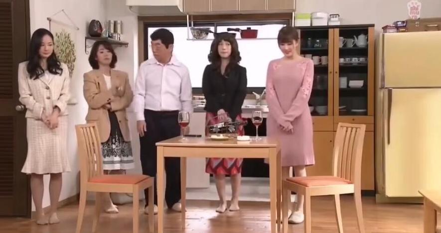 夜深了，来看日本深夜综艺！B站、哔哩哔哩都可以看